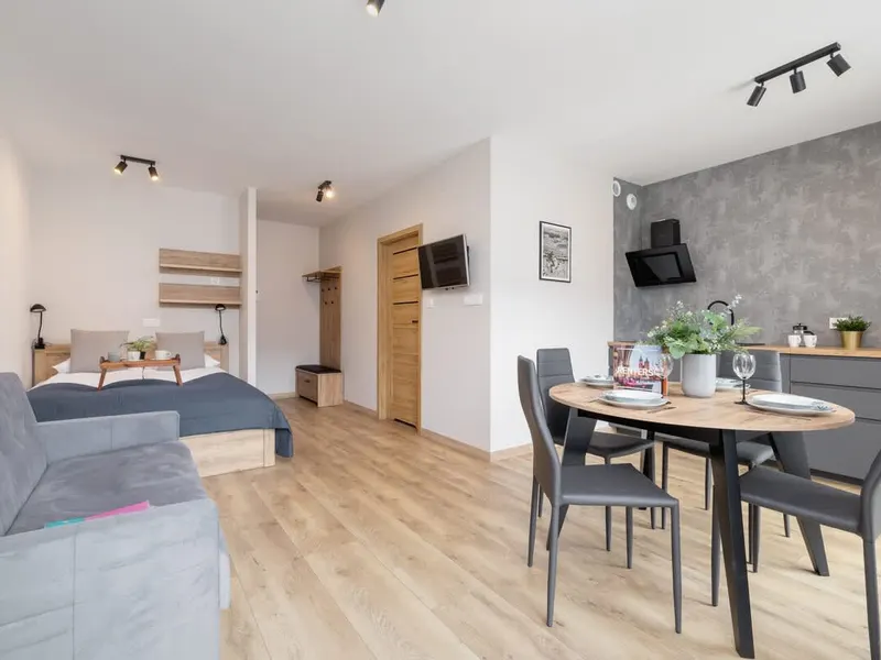 Stylowe Studio z Balkonem | Widok i Szybkie Wi-Fi – zdjęcie 3