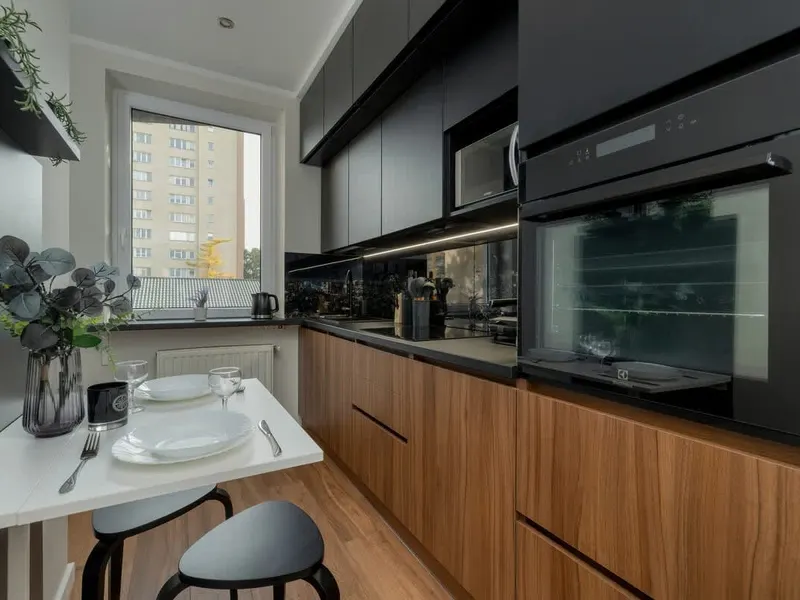 Stylish Apartment for 6 People | 3 Bedrooms | Workspace. – photo 2