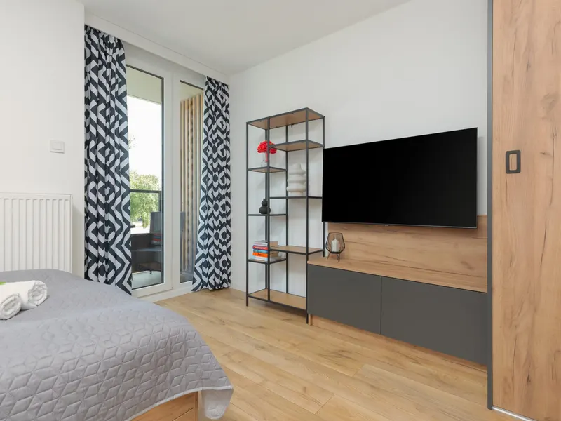 Elegant Studio | Balcony and Private Parking – photo 2