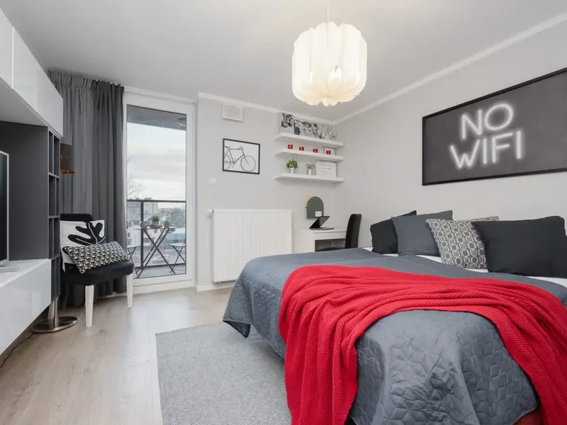 Comfortable Studio in Praga | Balcony and Parking – photo 1
