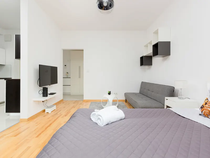 Stylowe Studio w Centrum | Wanna, Balkon, Metro – zdjęcie 4