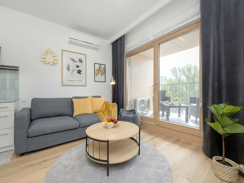 Geschmackvolle Wohnung in Wola | Balkon und Parkplatz – Foto 5