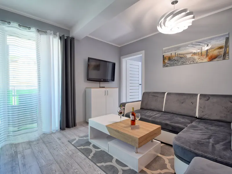 Stylowy Apartament z Balkonem | 400 m od Plaży – zdjęcie 1