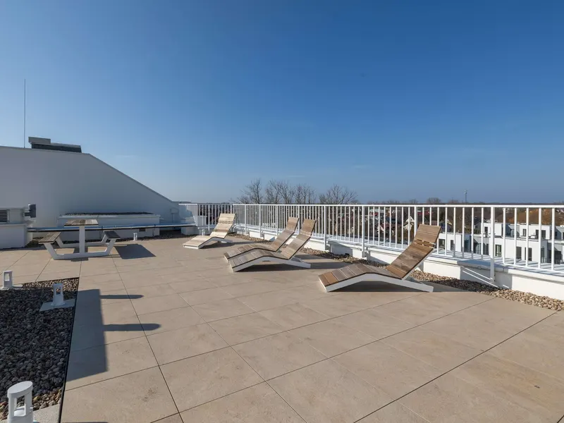 Modern Apartment with Balcony | Underground Garage – photo 4