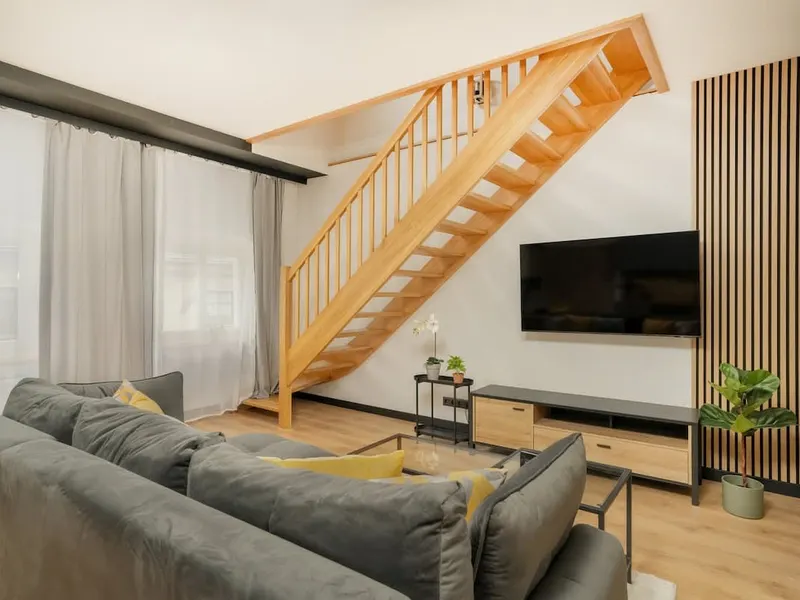 Zweistöckige Wohnung | Klimatisierung | Altstadt – Foto 1