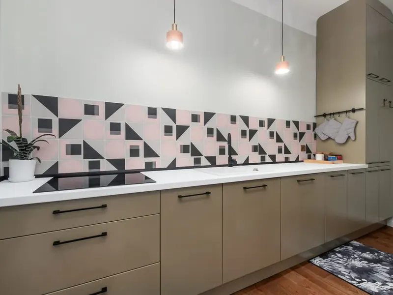 Elegantes Apartment im Zentrum | Nähe Metro, Balkon – Foto 3