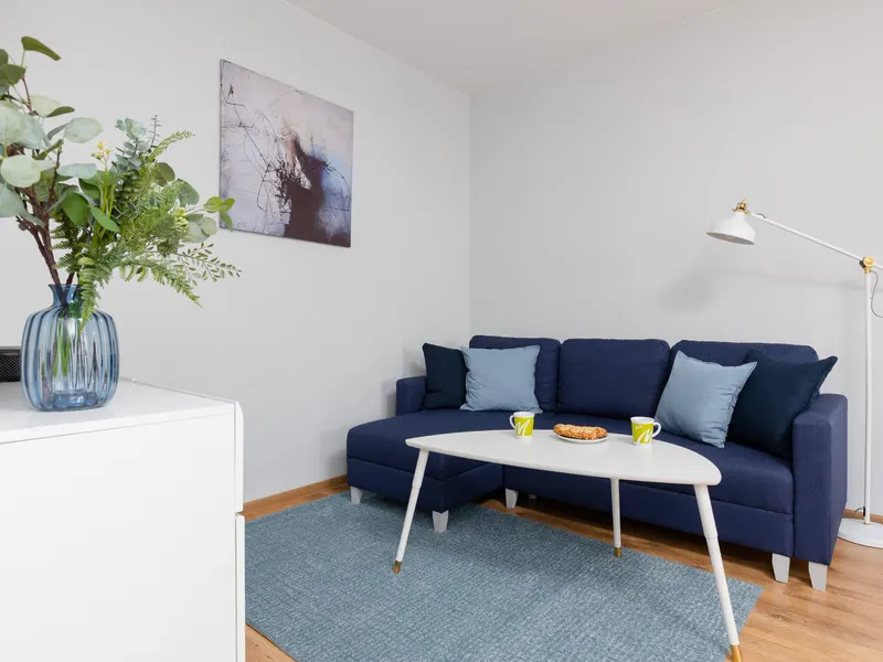 Spacious Apartment in Bemowo | Parking and Balcony – photo 1