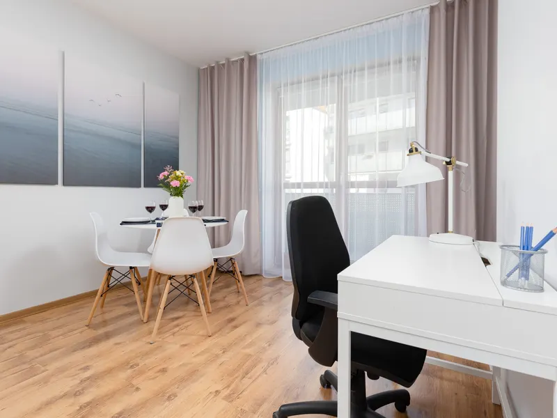 Spacious Apartment in Bemowo | Parking and Balcony – photo 3