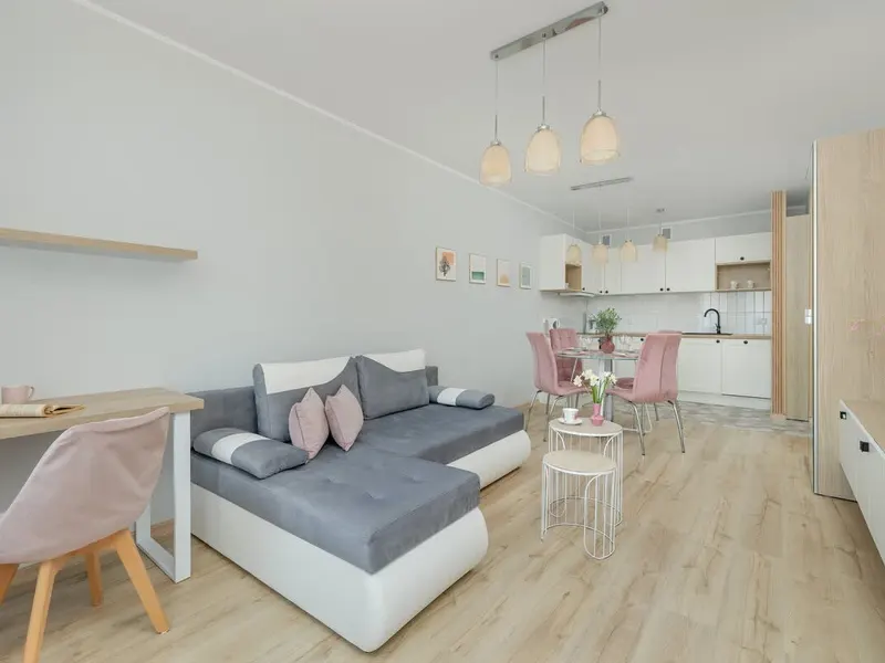 Moderne Wohnung in Kolobrzeg | Balkon und Arbeitsraum – Foto 2