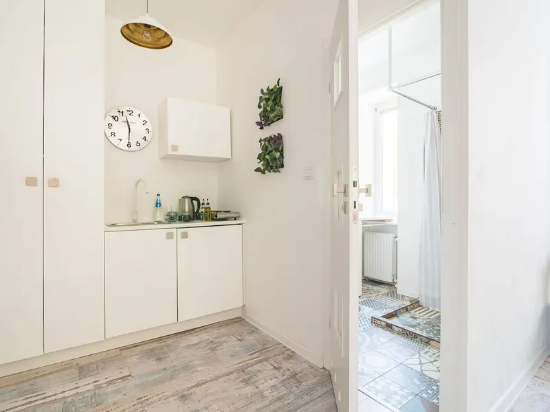 Stilvolles Studio im Zentrum | 500 m zur Metro und zum Bahnhof – Foto 2