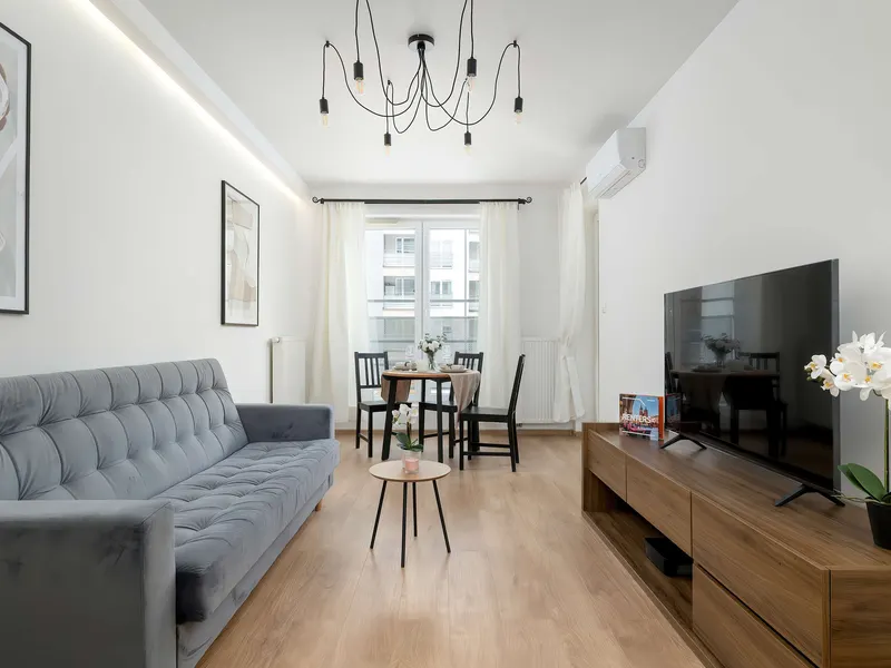 Air-conditioned Apartment | Balcony, Parking and Workspace – photo 1
