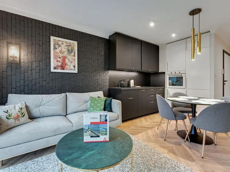 Geräumiges Appartement für 8 Personen | Blick auf den Fluss – Foto 1
