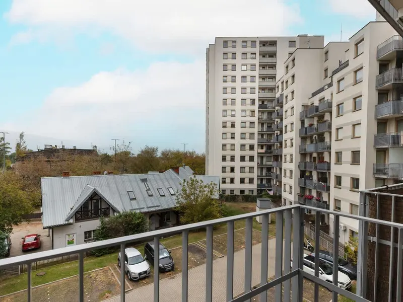 Comfortable Apartment in Warsaw | Balcony and Parking – photo 4