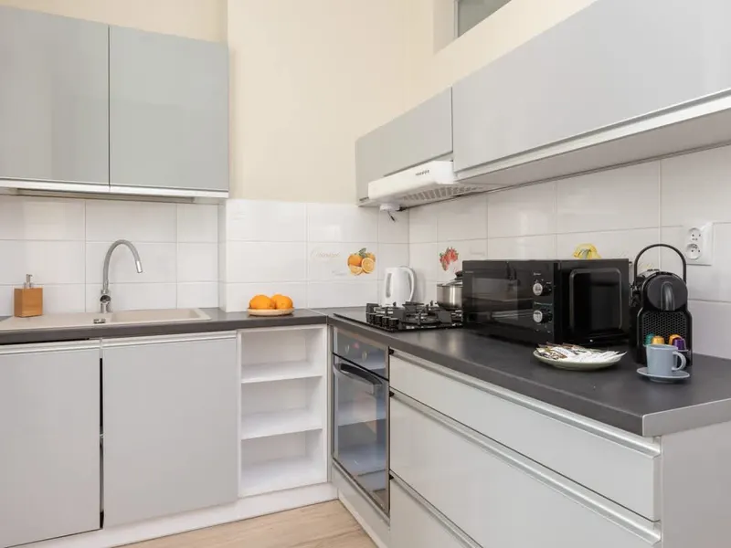 Komfortowy Apartament w Centrum | Miejsce do Pracy – zdjęcie 3