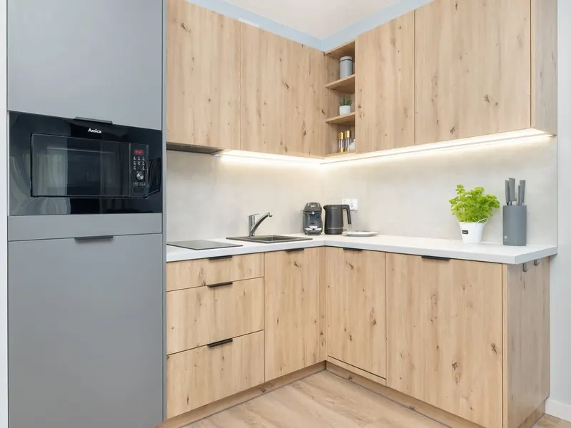 Elegancki Apartament | 900 m do plaży, Balkon, Parking – zdjęcie 3