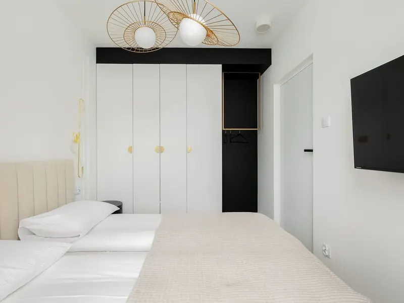 Stylish Apartment | Parking, Balcony, Close to the Beach – photo 2