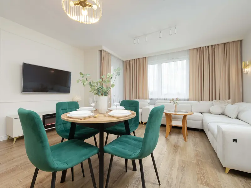 Familie Warschau Wohnung | 3 Schlafzimmer | Parkplatz – Foto 1