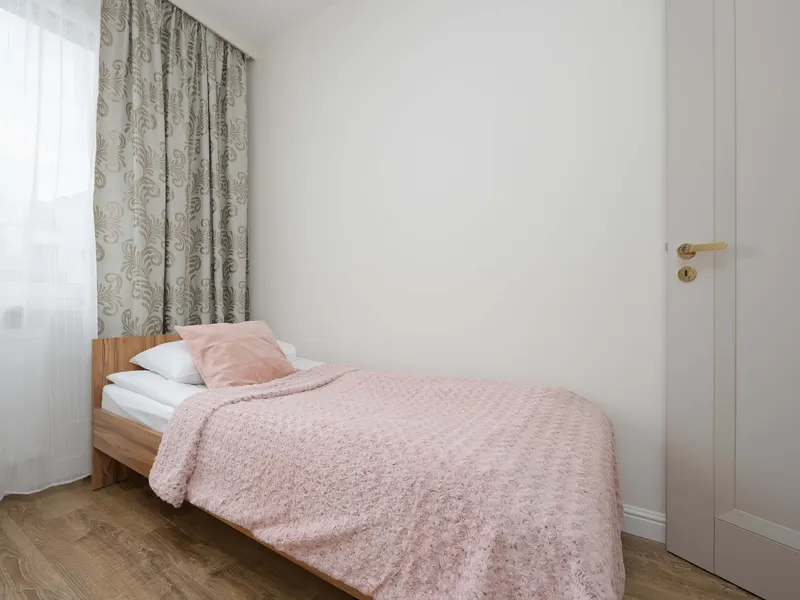 Familie Warschau Wohnung | 3 Schlafzimmer | Parkplatz – Foto 2