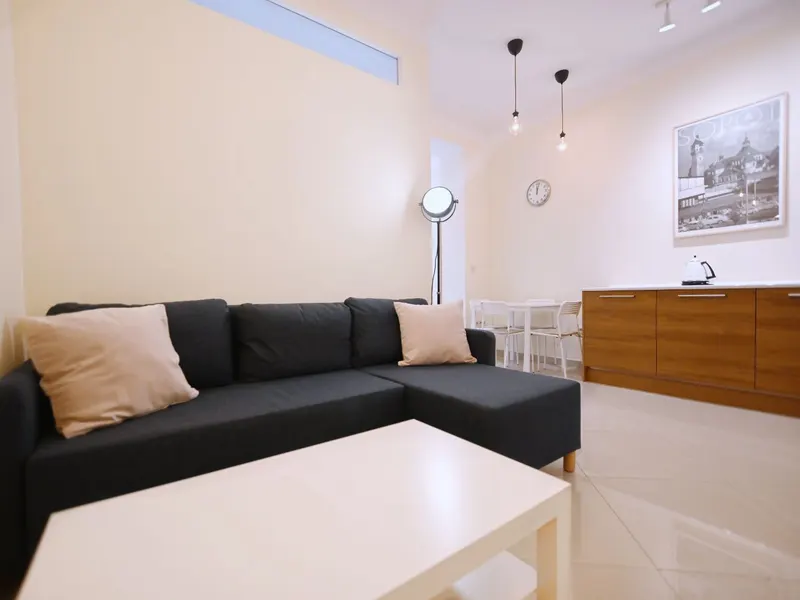 Elegancki Apartament | 2 Sypialnie | Blisko Monte Cassino – zdjęcie 5