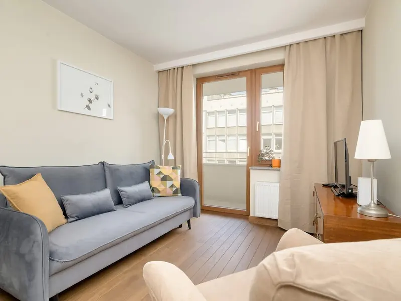 Bright Apartment in the Center | Balcony and View of the City – photo 1