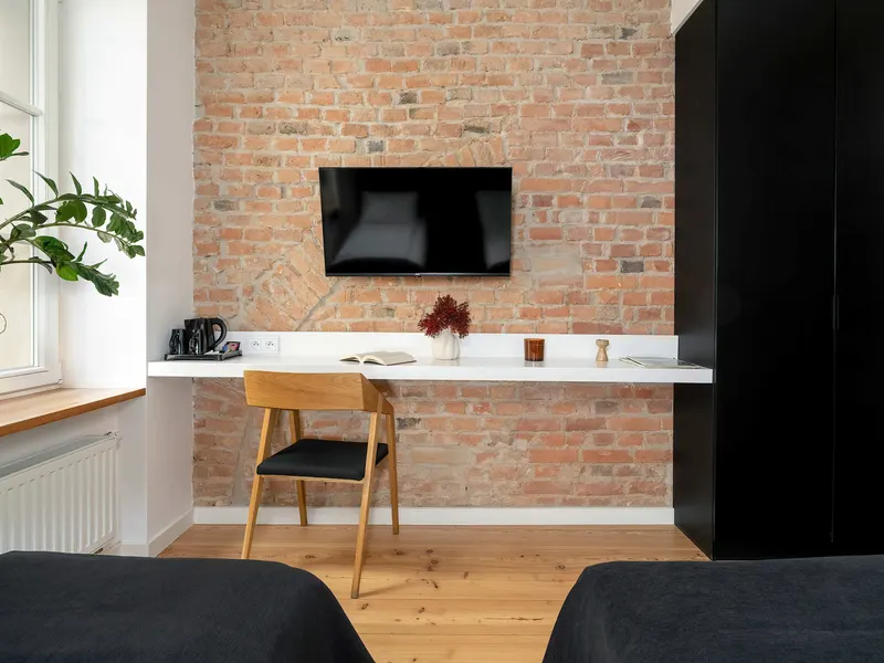 Air-conditioned Apartment | At the Old Market | Place to Work – photo 2