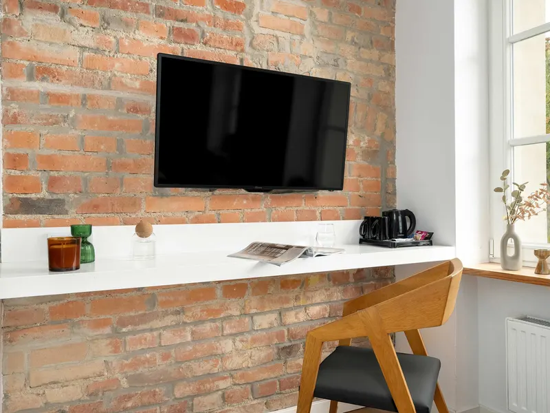 Stylish Apartment | Heart of the Old Tow | Work Desk – photo 3