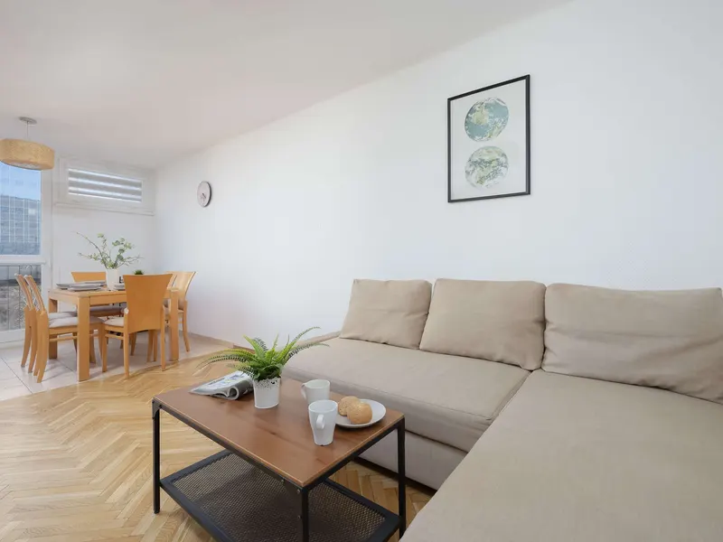 Geräumige Wohnung | 3 Schlafzimmer | Nahe der Metro – Foto 1