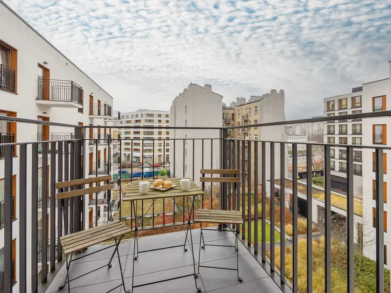 Bright Studio with a Balcony | Close to the Center of Warsaw – photo 3