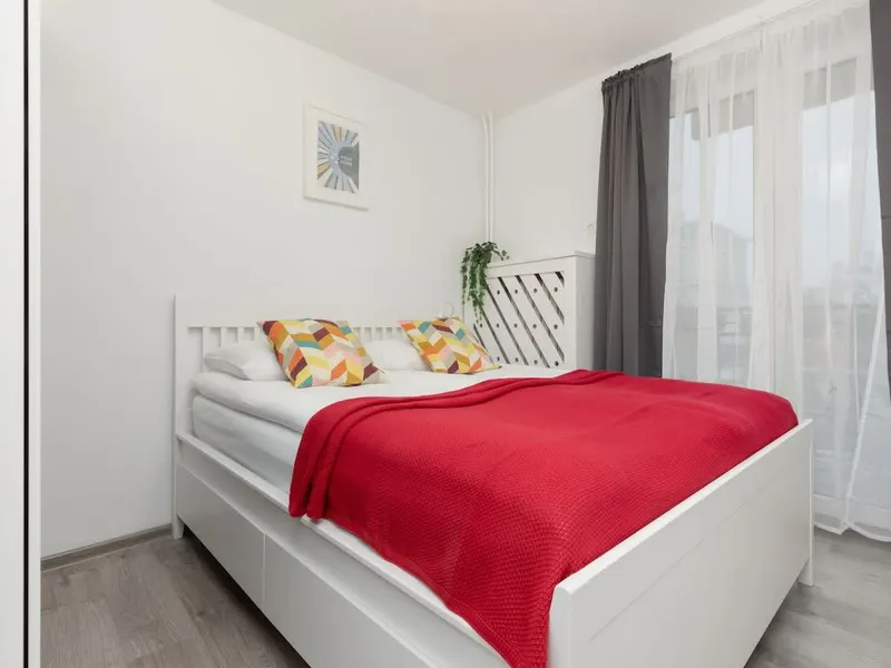 Spacious Apartment with Balcony | Strict Center – photo 2