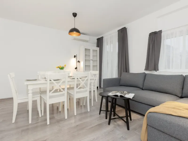 Spacious Apartment with Balcony | Strict Center – photo 5