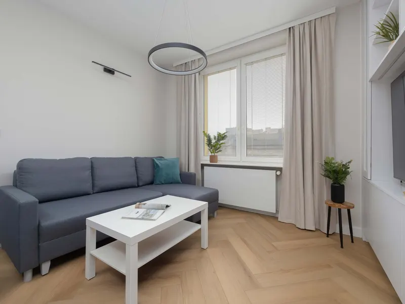 Stylish Apartment in the Center | Workplace – photo 1