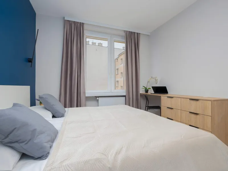 Stylish Apartment in the Center | Workplace – photo 3