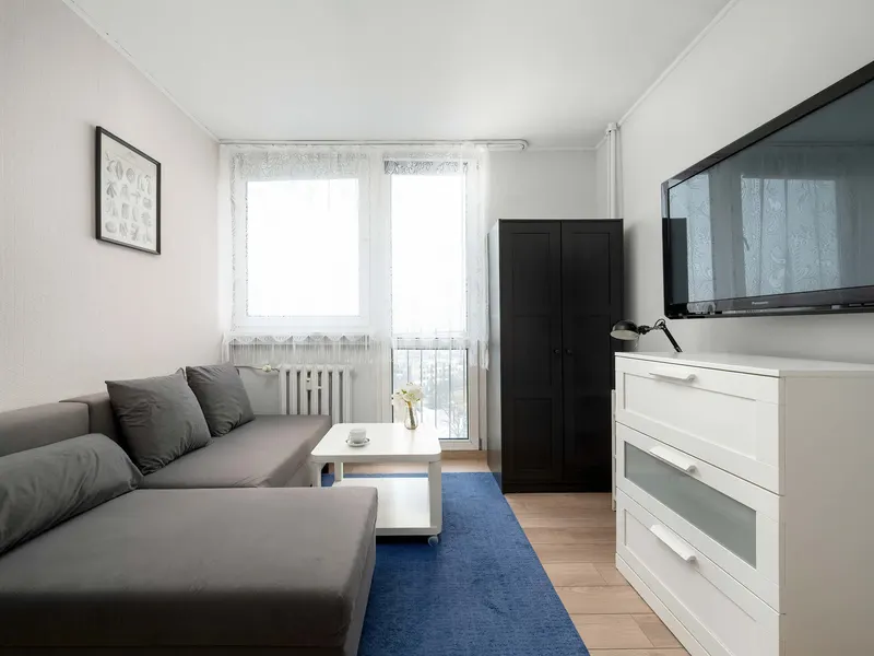 Funkcjonalny Apartament | Spokojna Okolica, Blisko Stacji – zdjęcie 1