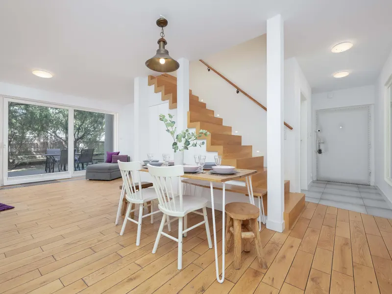 Zweistöckiges Apartment für 8 Personen | Parkplatz und Terrasse – Foto 5