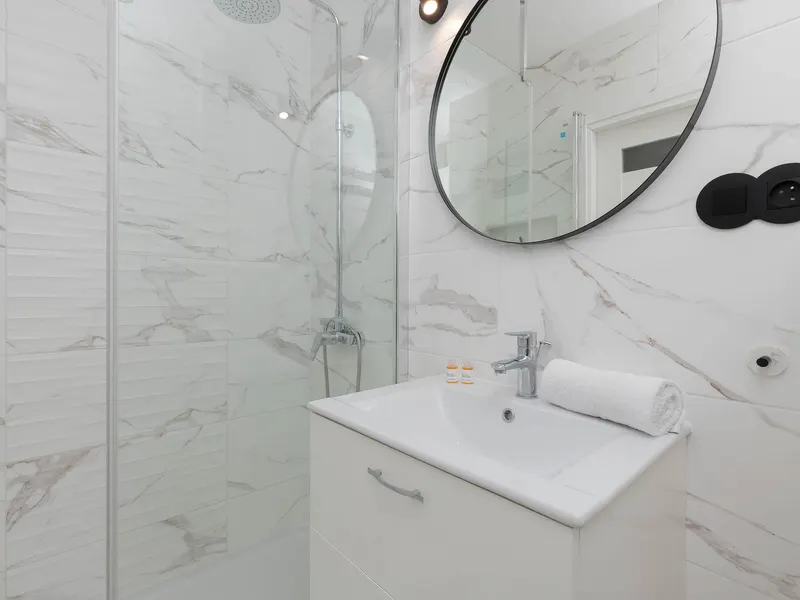 Nowoczesny Apartament w Sopocie | 400 m do Plaży – zdjęcie 3