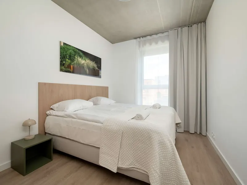 Elegantes Apartment | Klimaanlage, Balkon, Parkplatz – Foto 2