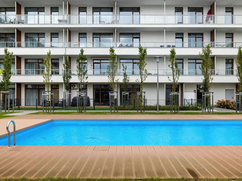Przytulny Apartament | Blisko Plaży, Parking, Balkon, Basen – zdjęcie 2