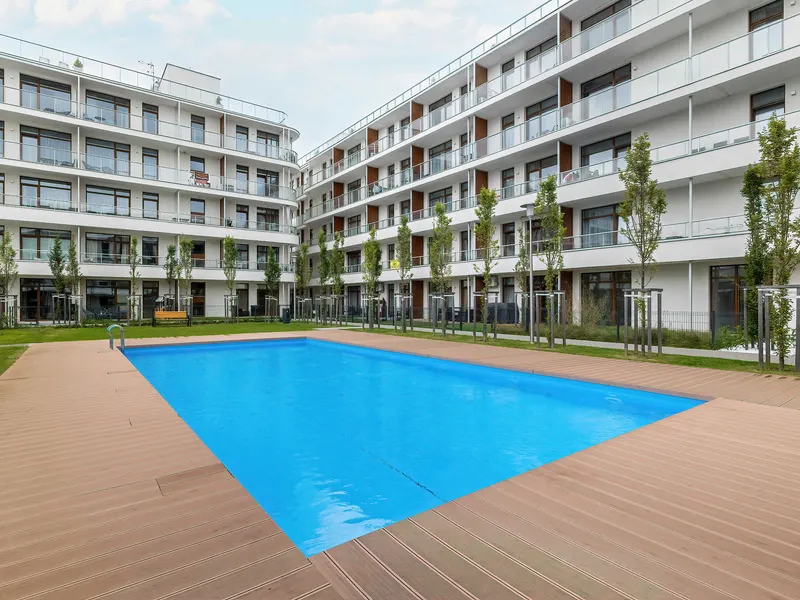 Stylowy Apartament | Basen, Parking i 250 m do Plaży – zdjęcie 5