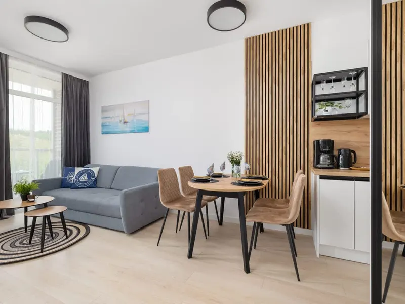 Jasny Apartament | Basen, Balkon, 50 m do Plaży – zdjęcie 1