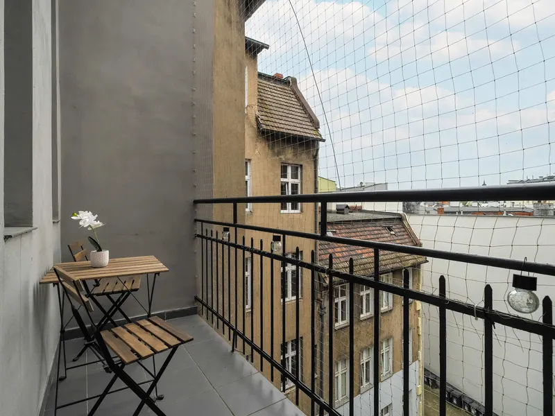 Compact Apartment with Balcony | Close to Old Market Square – photo 3