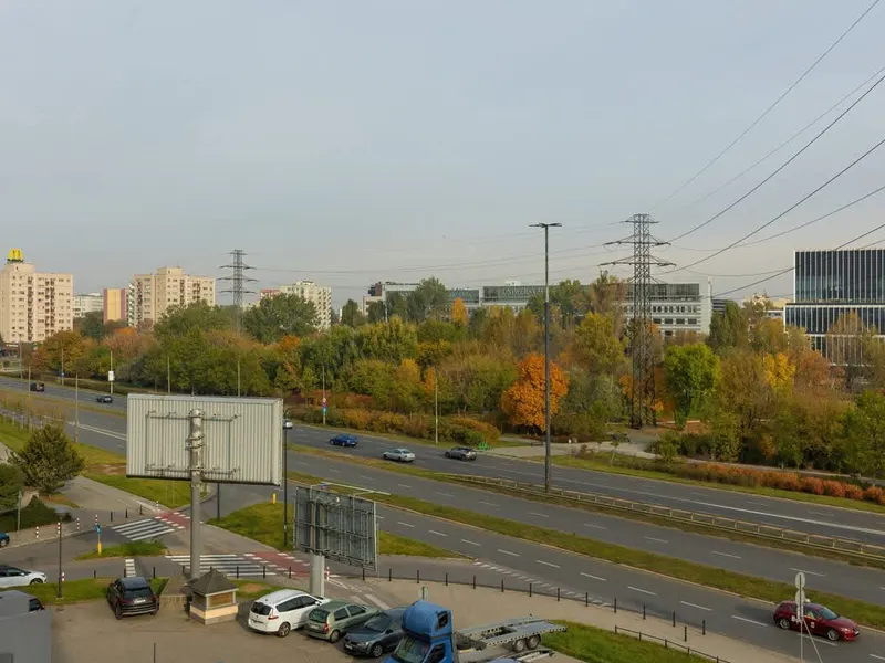 Gemütliche Wohnung | Flughafennähe, Parkplatz, Balkon – Foto 5