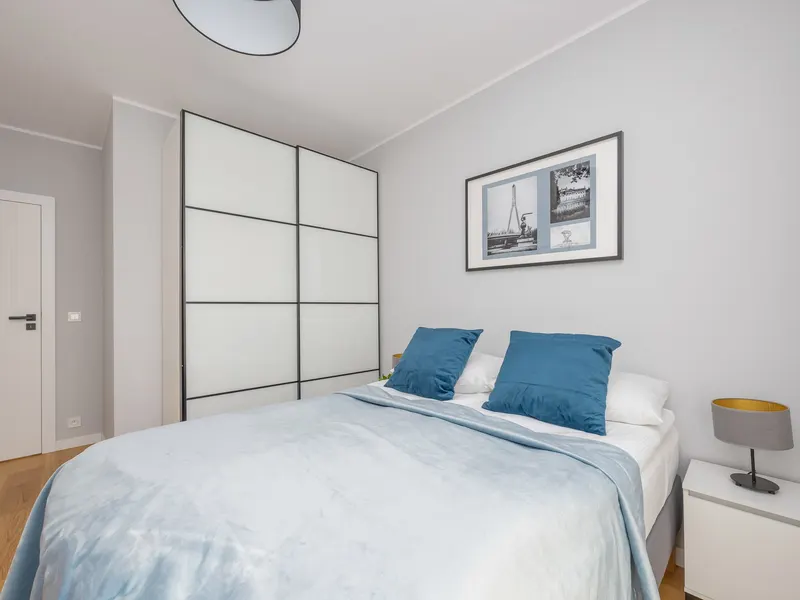 Elegant Apartment in Bemowo | Parking and Balcony – photo 2