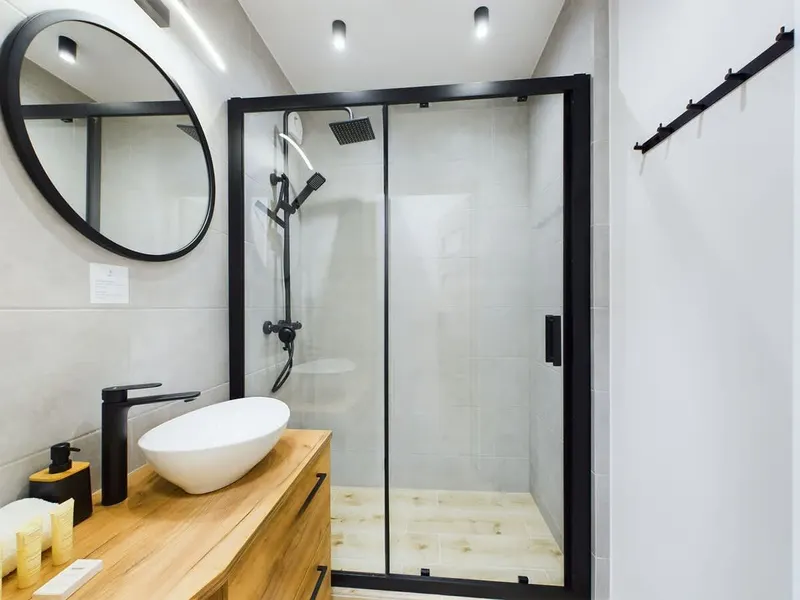 Stilvolle Wohnung | 3 Schlafzimmer, Parkplatz, Balkon – Foto 5