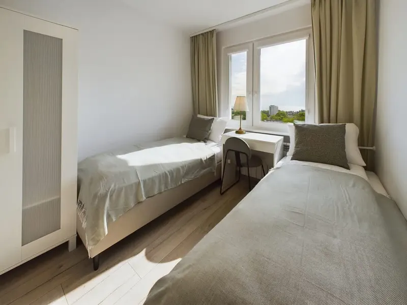Stilvolle Wohnung | 3 Schlafzimmer, Parkplatz, Balkon – Foto 4