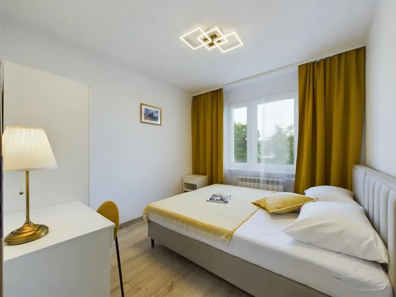Stilvolle Wohnung | 3 Schlafzimmer, Parkplatz, Balkon – Foto 2
