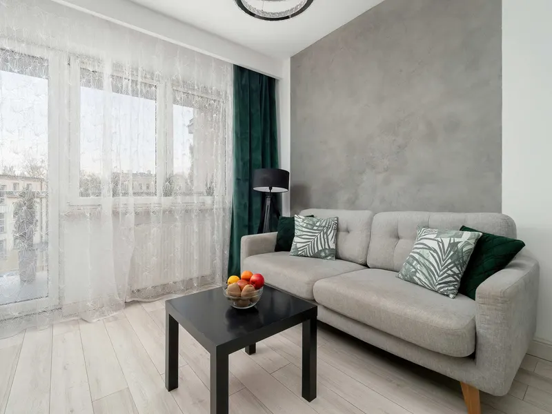 Elegant Apartment in the Center | Balcony, Garage – photo 1