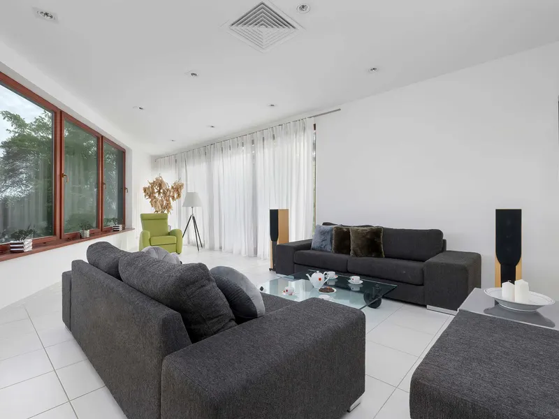 Zweistöckige Wohnung | Große Terrasse | Nähe zum See – Foto 1