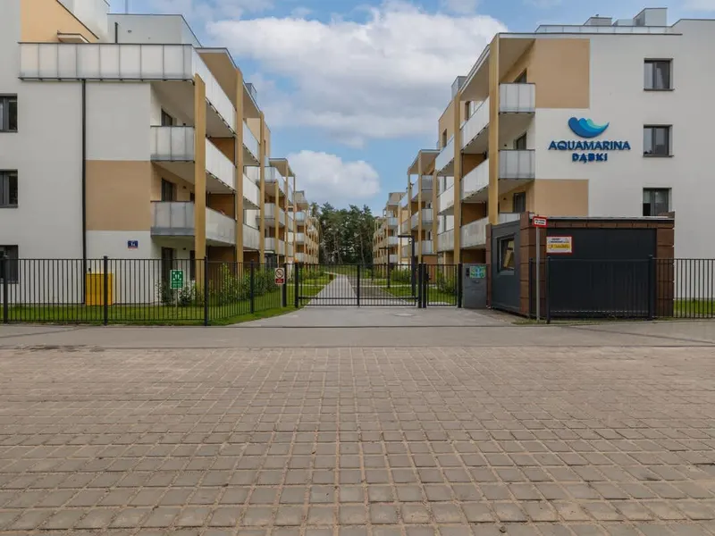 Komfortowy Apartament w Dąbkach | Balkon, Parking, Blisko Morza – zdjęcie 4