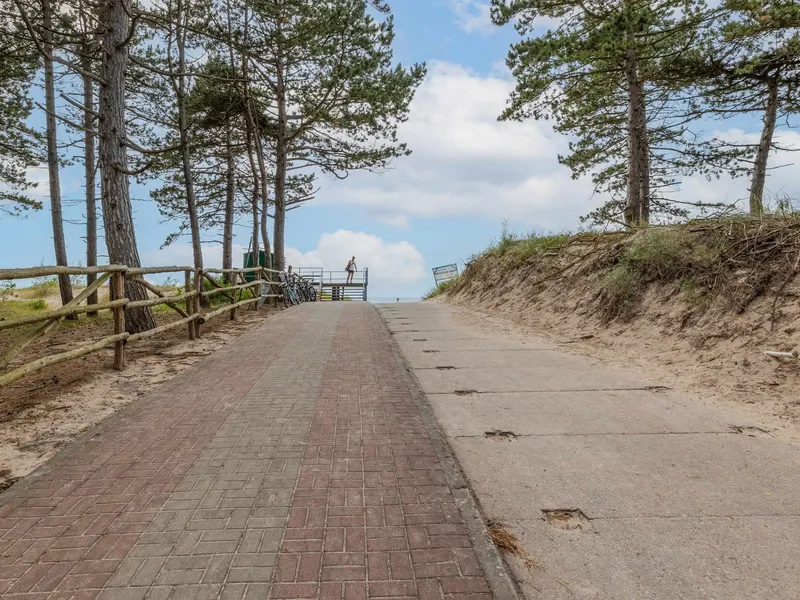 Przytulny Apartament blisko plaży | Parking w garażu – zdjęcie 5