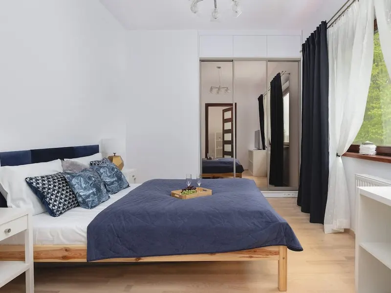 Geräumige Split-Level-Wohnung | Pool, Balkon, Parkplatz – Foto 5